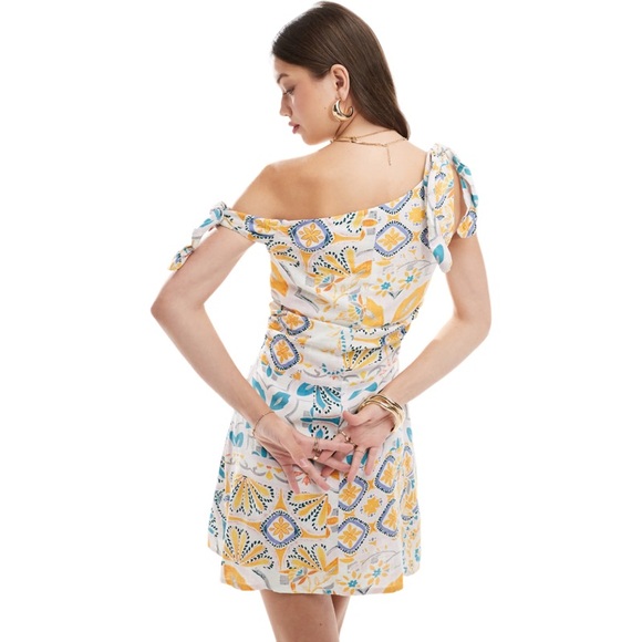 Colorful One-Shoulder Dress - Picture 3 of 5